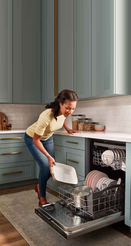 تصویر ماشین ظرفشویی در آشپزخانه